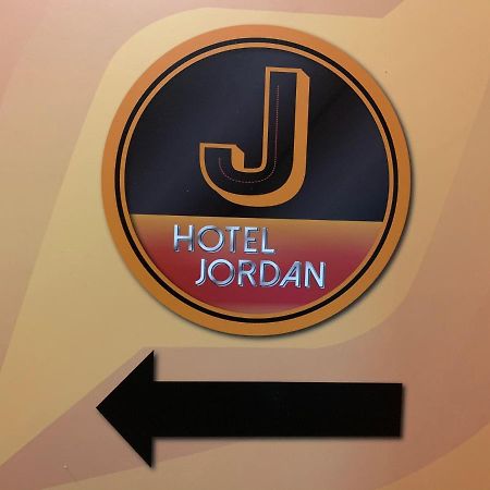 J Hotel Гонконг Екстер'єр фото