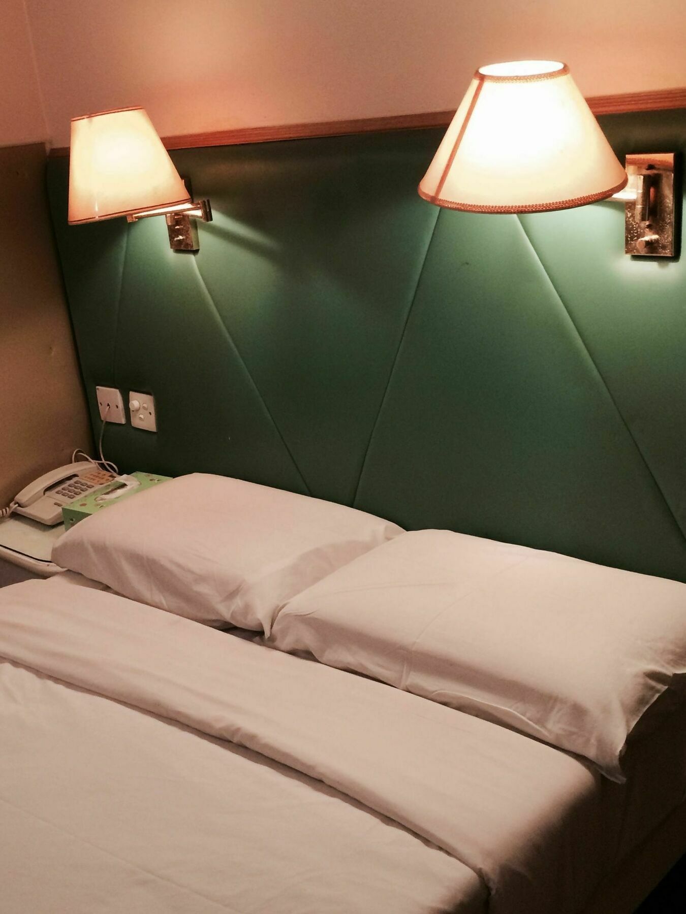 J Hotel Гонконг Екстер'єр фото